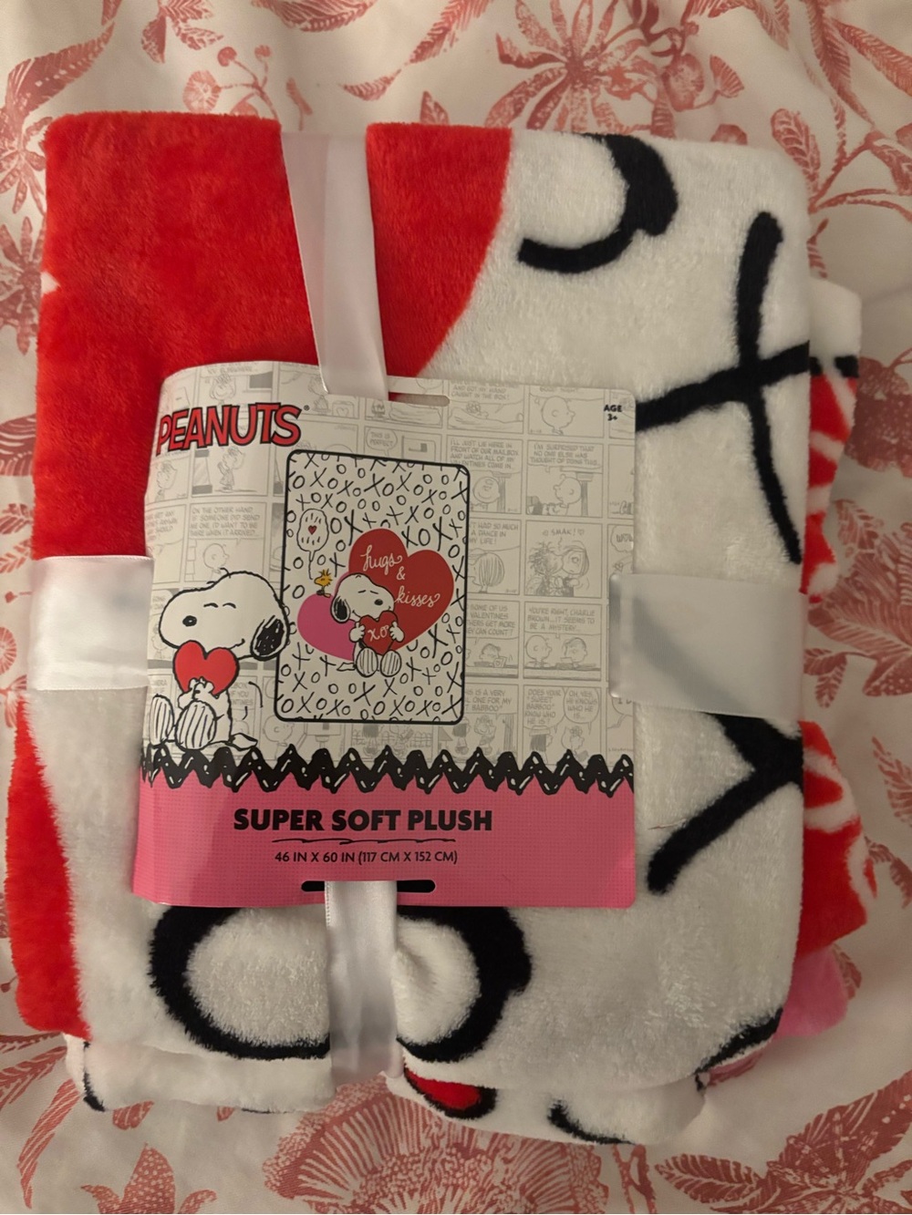 Snoopy Valentine’s Plush blanket